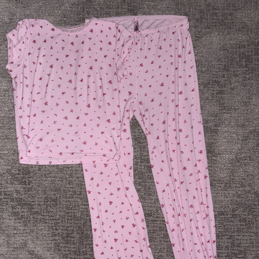 skims cherry blossom rose printed TOP AND BOTTOM SET